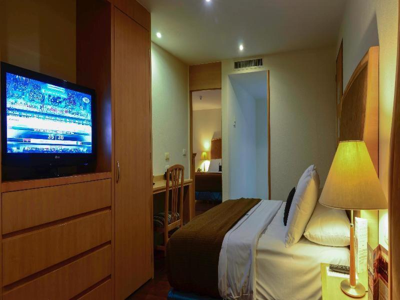 Hotel Riazor Aeropuerto Cidade do México Quarto foto